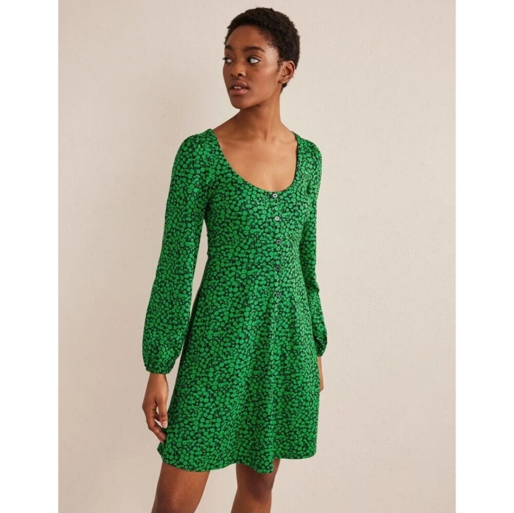 Like New! Boden Green Patterned Long Sleeve Dress